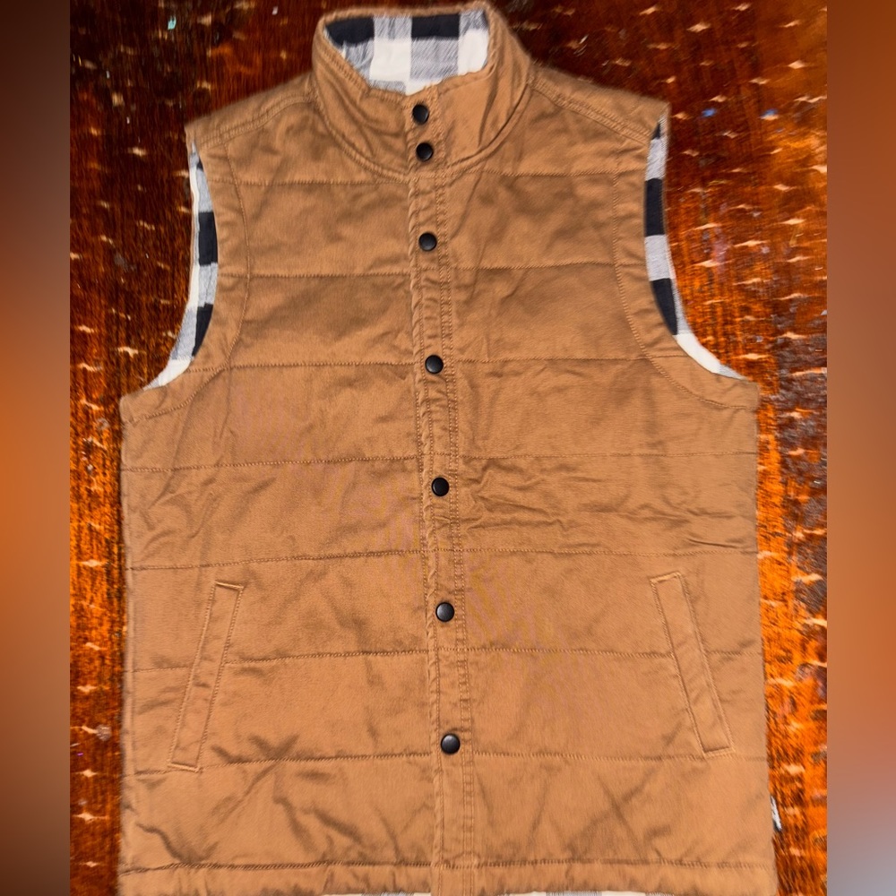 Union Bay khaki vest size Small
